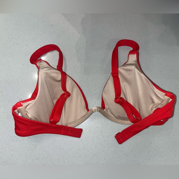 Red Bikini Top ❤️ - Picture 7 of 10